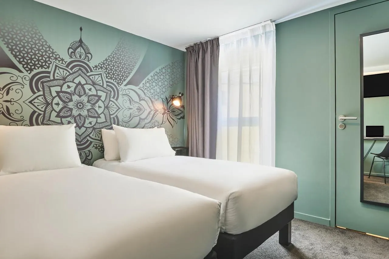 Otel Ibis Styles Gare De L'est Magenta 3*